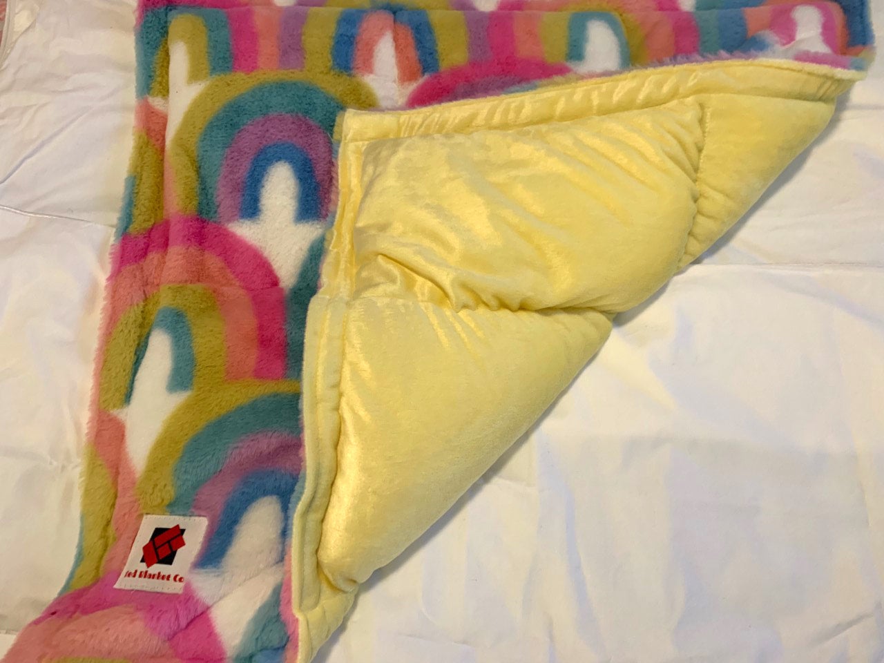 Rainbow Minke Style Faux Fur Lap Pad 2kg