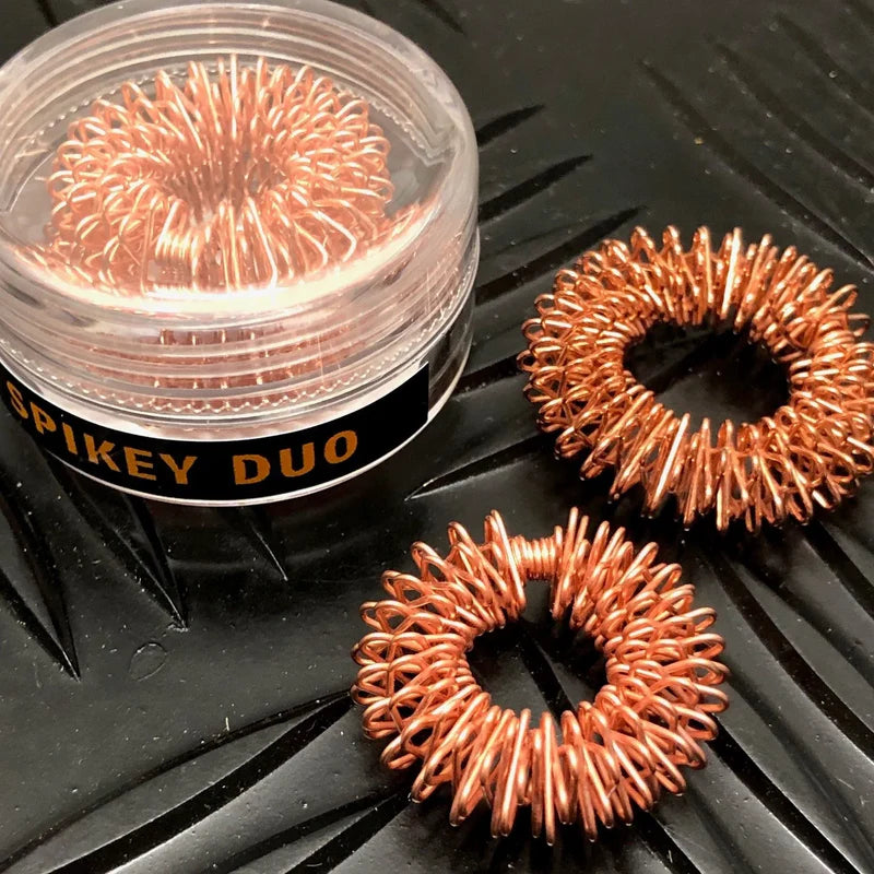 Kaiko Finger Spikey Duo Set